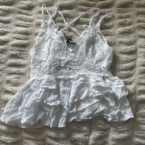 Francesca’s white tank top size M